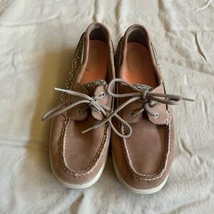 Sperry boat shoes